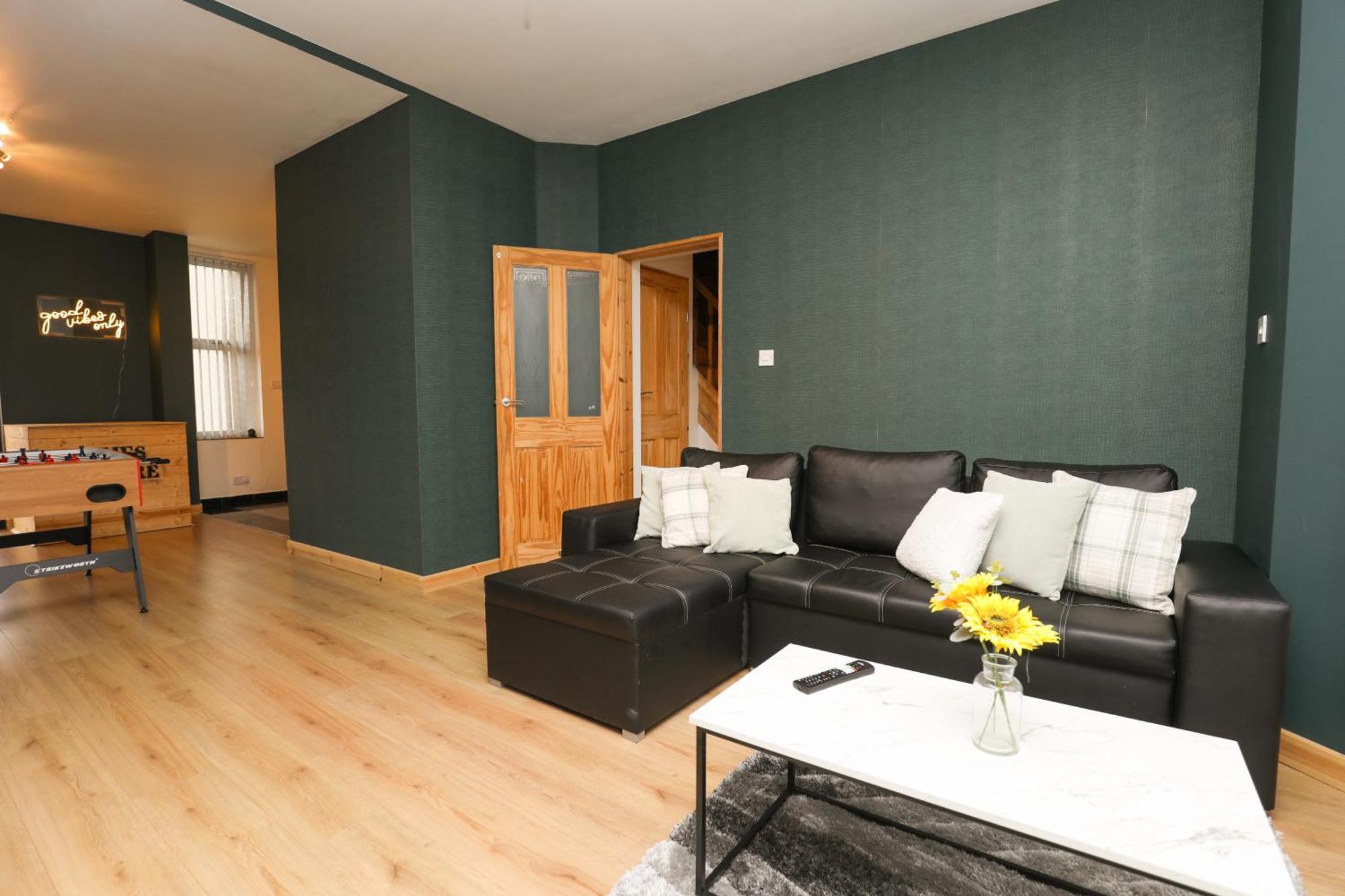 Anfield Luxe Retreat - Stylish Stay With Parking - Steps From Stadium - Short Drive To City Centre Liverpool Zewnętrze zdjęcie